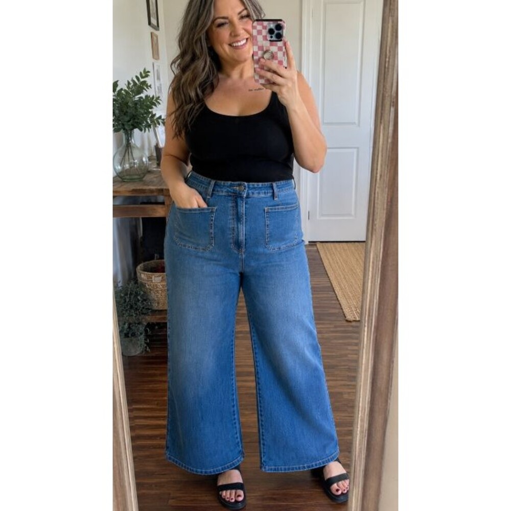 NWT Vince Camuto Urban Jungle Jeans 24W Sunwash Blue Wide Leg Plus MSRP $129